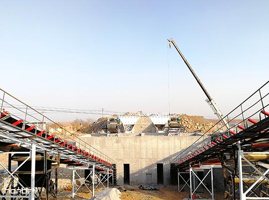 紅星機(jī)器裝載機(jī)遠(yuǎn)銷馬來(lái)西亞市場(chǎng)